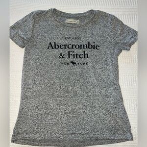 Abercrombie & Fitch Tee